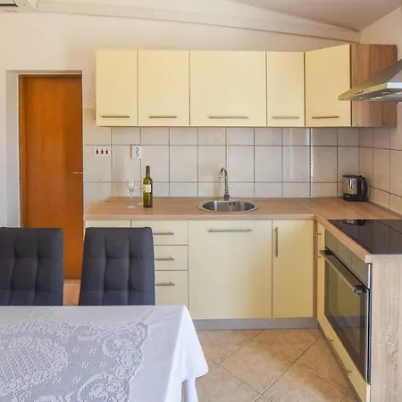 Apartamento Anchor Pašman